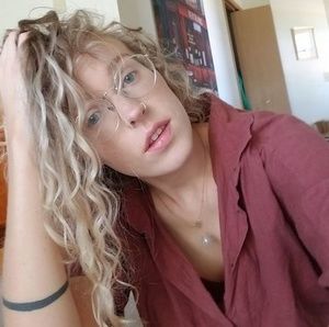 Meet your Posher, Nicole